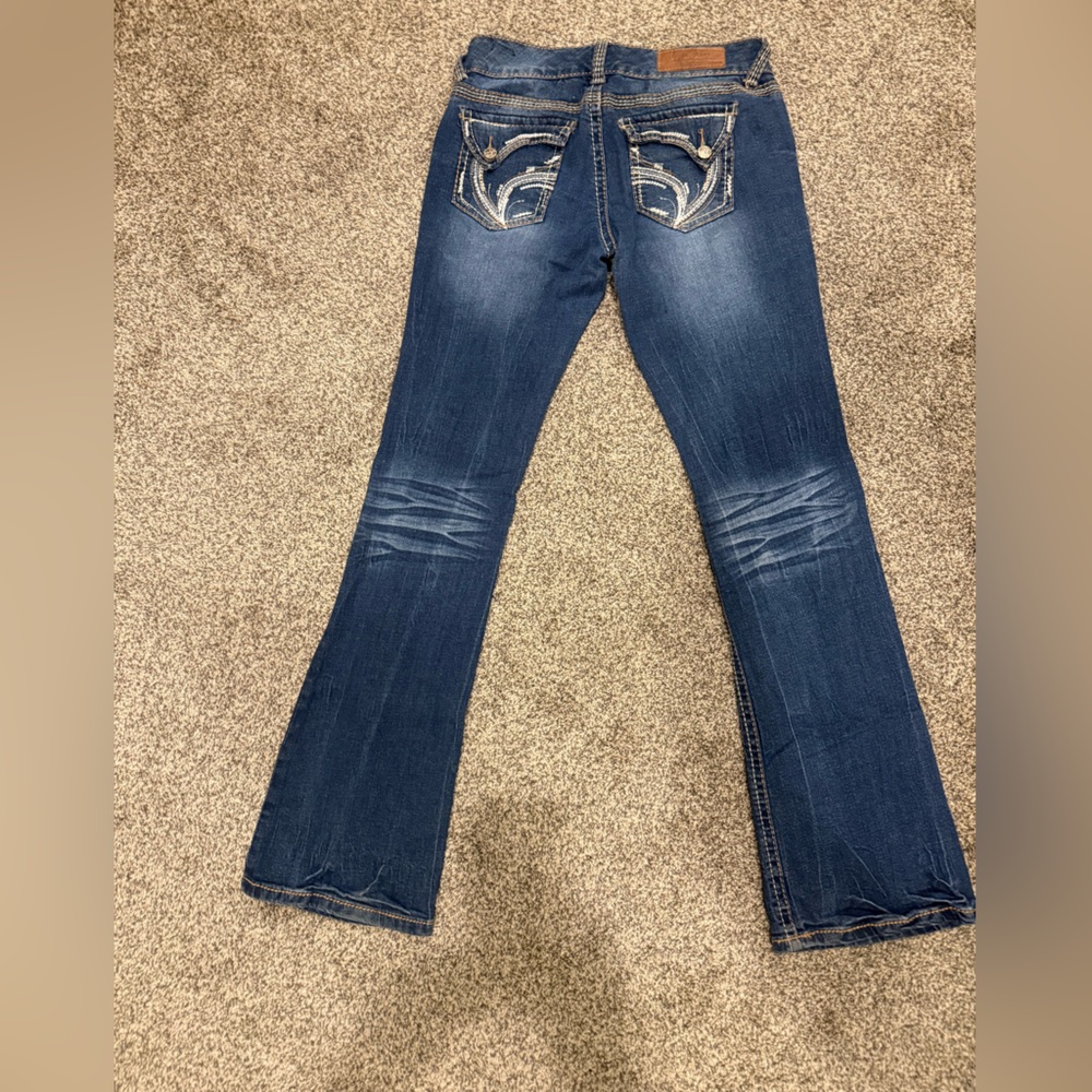 Ariya Bootcut Jeans - Picture 7 of 9